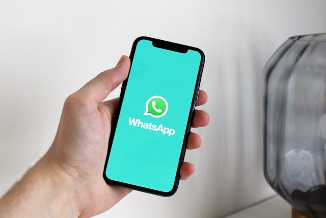 Kelebihan dan kekurangan WhatsApp group