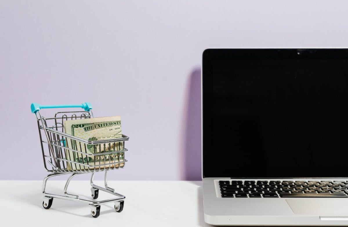 The advantages and disadvantages of e-commerce
